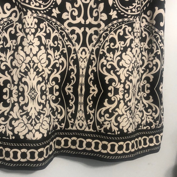 Dresss - Picture 5 of 9